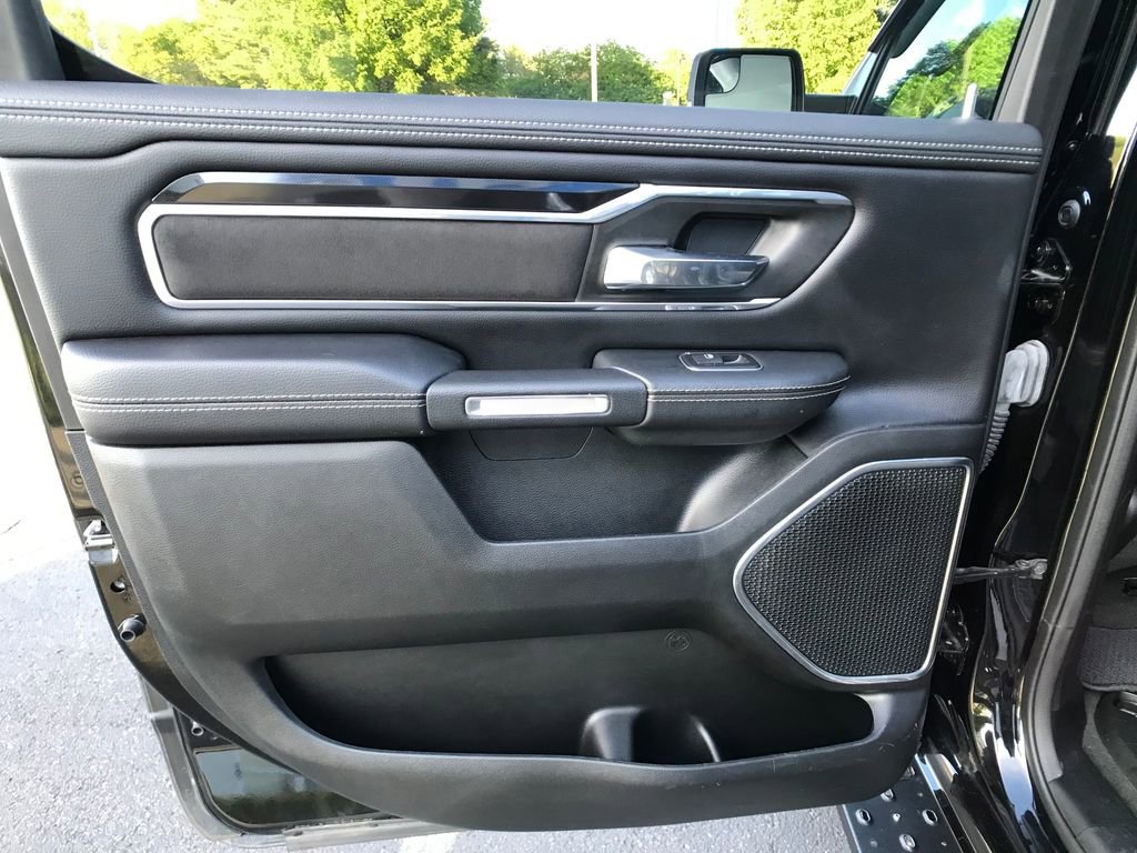 Used 2021 RAM 1500 Laramie w/ Sport Appearance Package AWD/4WD image 30
