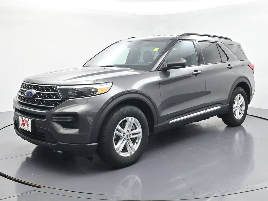 Used 2020 Ford Explorer XLT w/ Comfort Package AWD/4WD image 1