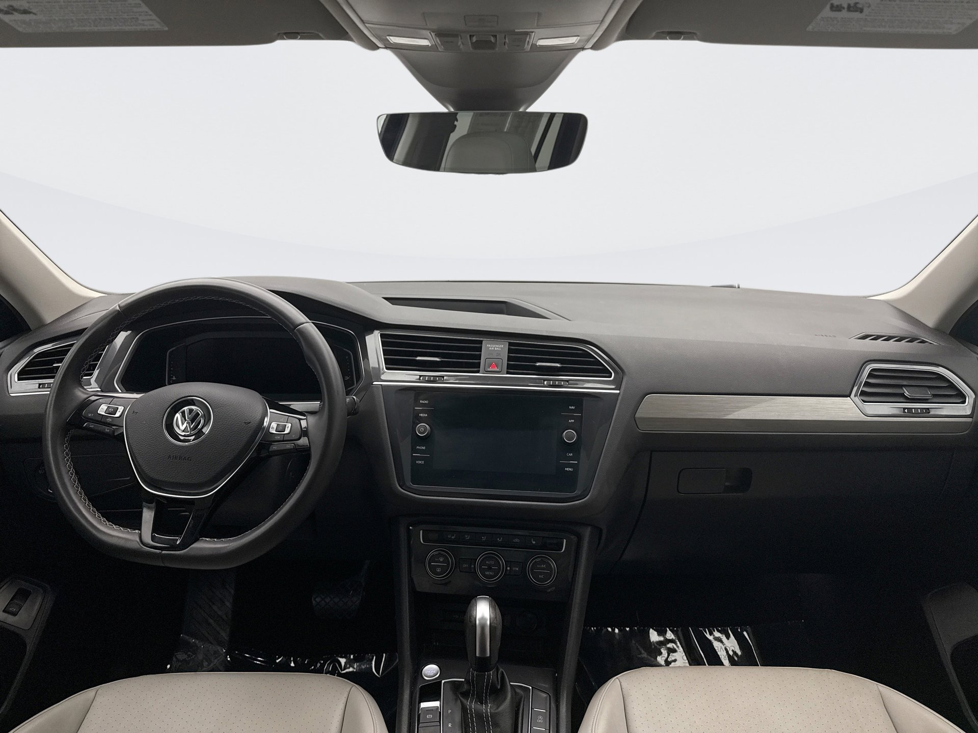 Used 2021 Volkswagen Tiguan SEL image 14