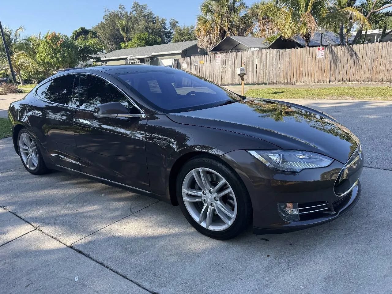 Used 2013 Tesla Model S RWD image 6