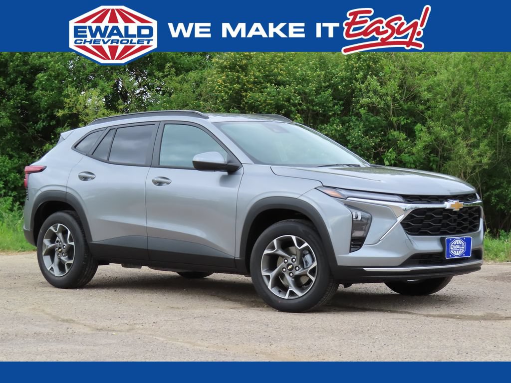 New 2026 Chevrolet Trax LT w/ Driver Confidence Package FWD image 1