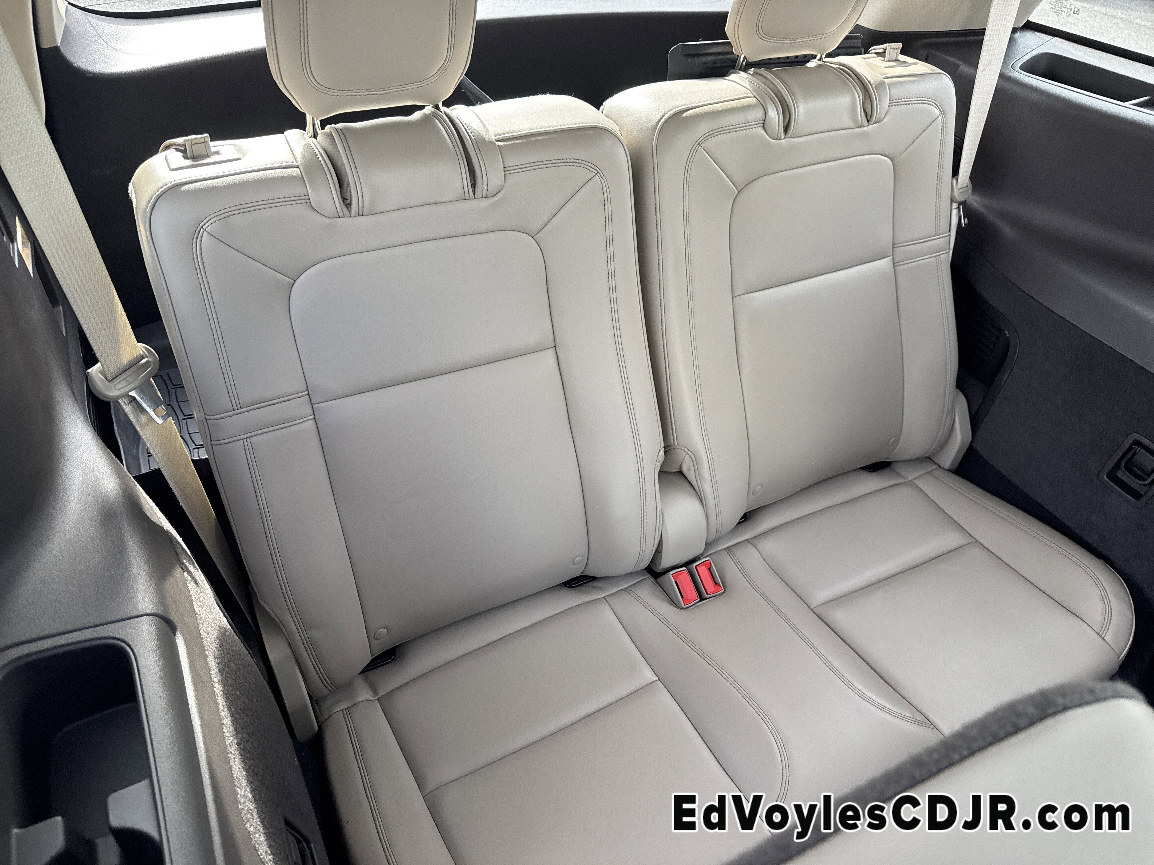 Used 2023 Lincoln Aviator Reserve w/ Equipment Group 201A image 19