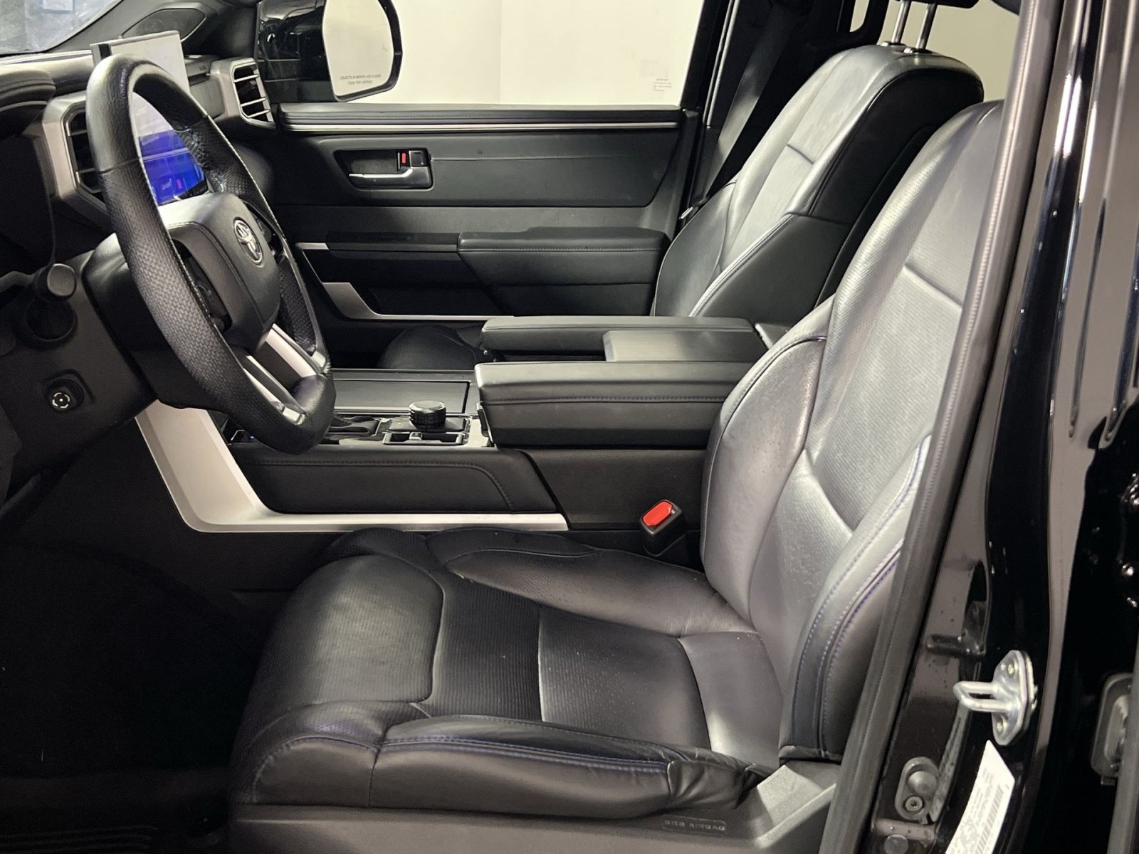 Used 2024 Toyota Sequoia Platinum AWD/4WD image 13