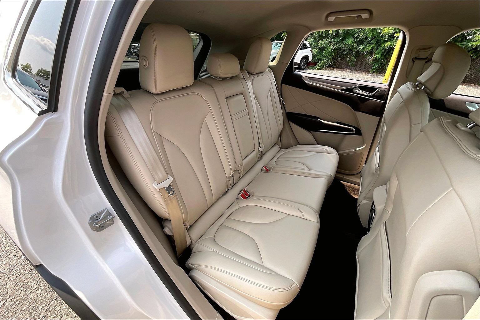 Used 2019 Lincoln MKC Premiere AWD/4WD image 19