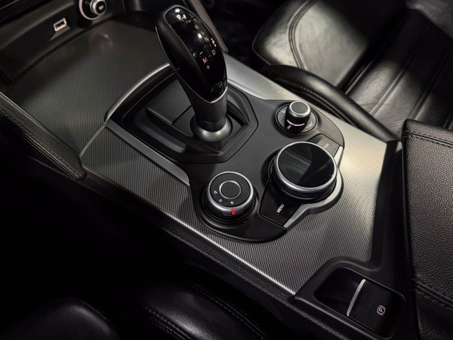 Used 2018 Alfa Romeo Stelvio Ti Sport image 27