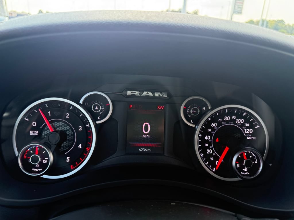 New 2026 RAM 2500 Big Horn AWD/4WD image 15