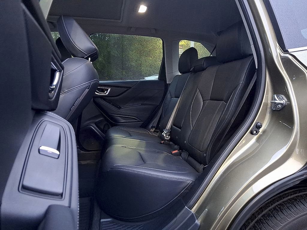 Used 2022 Subaru Forester Touring w/ Popular Package #2 image 10