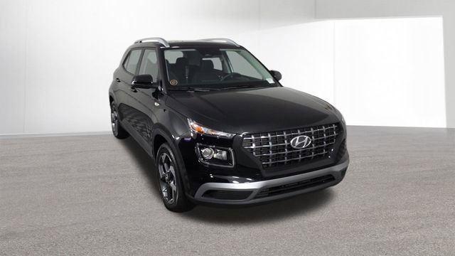 New 2026 Hyundai Venue SEL image 3