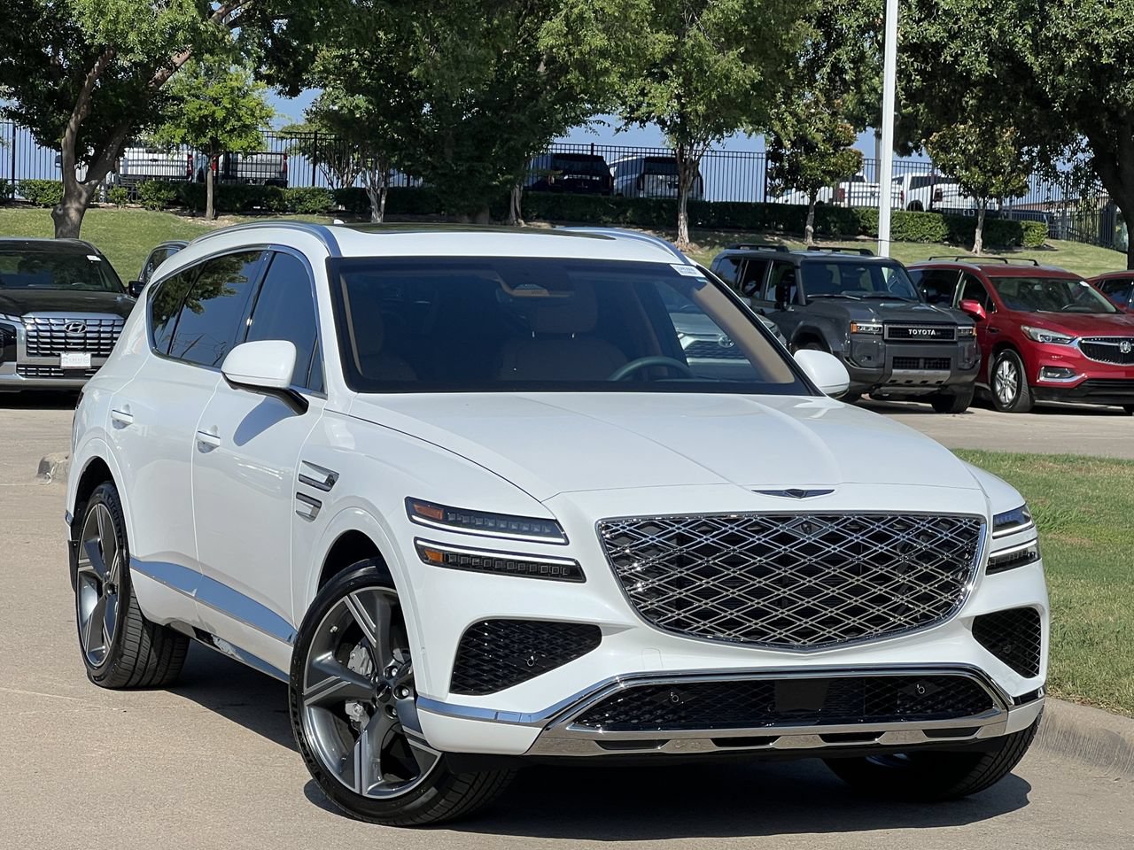 Used 2026 Genesis GV80 2.5T Prestige AWD/4WD image 2
