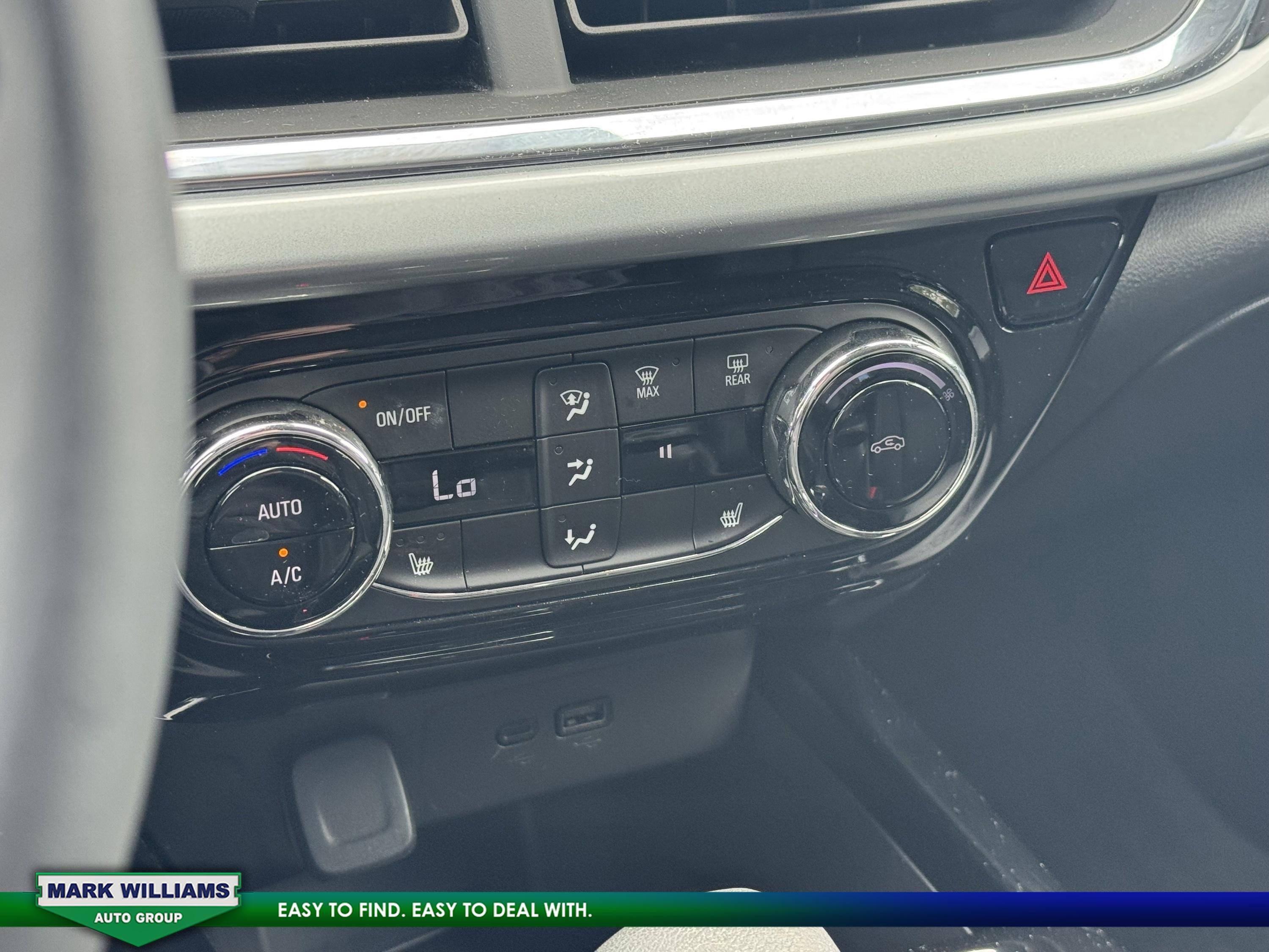 Used 2024 Chevrolet Trax LT w/ Driver Confidence Package image 18