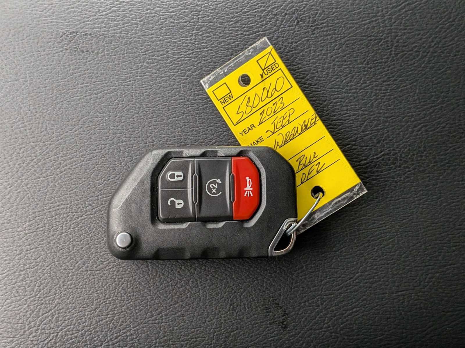 Used 2023 Jeep Wrangler Sahara w/ Cold Weather Group image 34