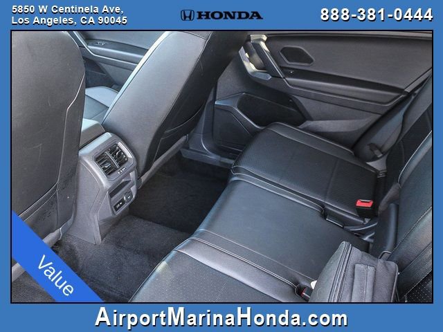Used 2019 Volkswagen Tiguan SE w/ Panoramic Sunroof Package image 22