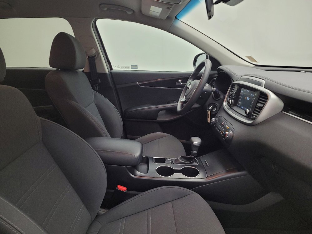 Used 2020 Kia Sorento LX image 21