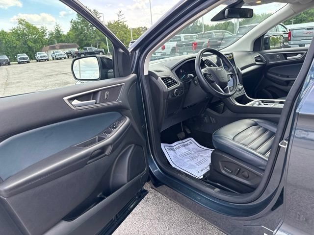 Used 2023 Ford Edge SEL w/ Sport Appearance Package AWD/4WD image 21