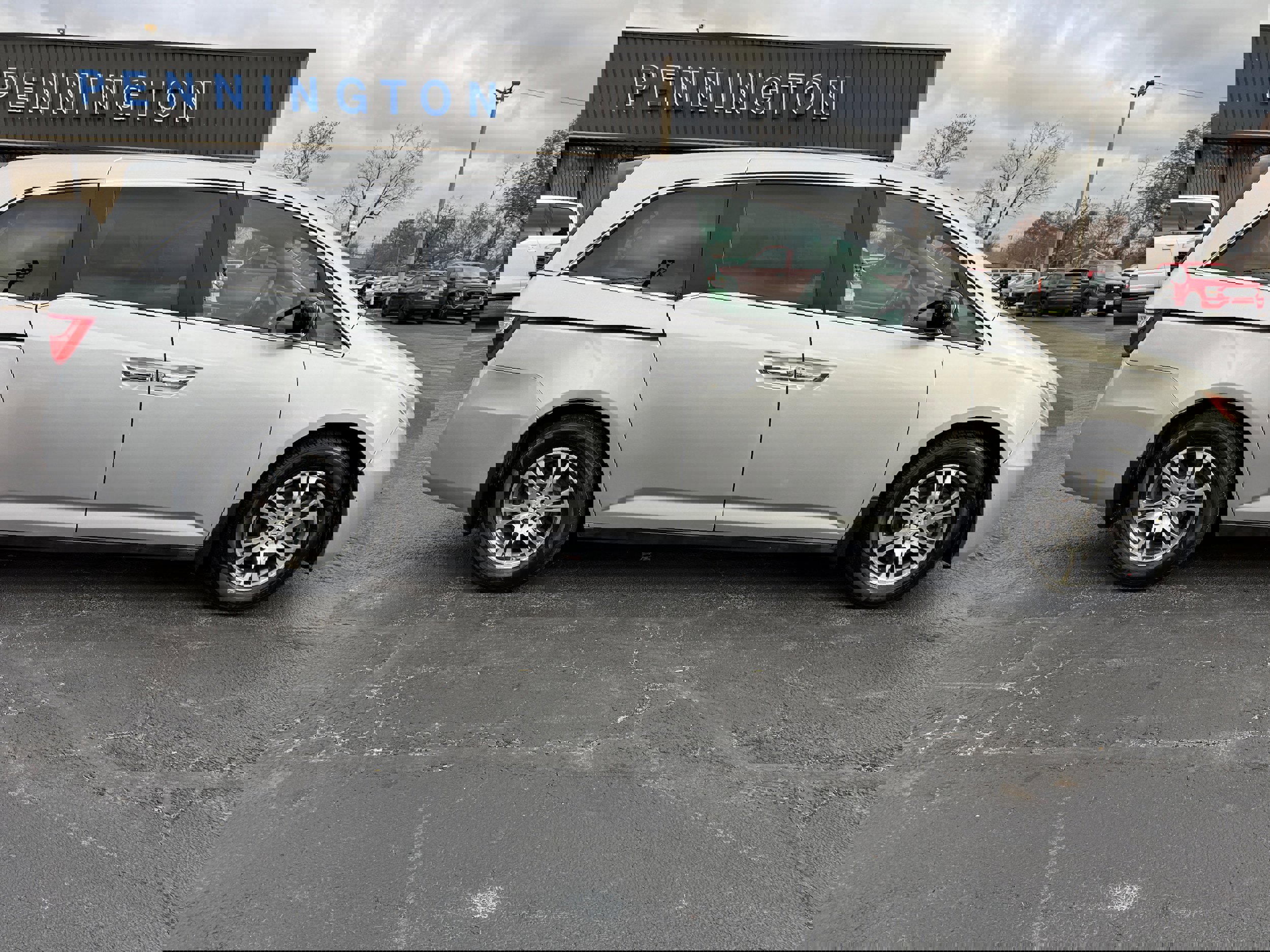 Used 2012 Honda Odyssey EX image 8