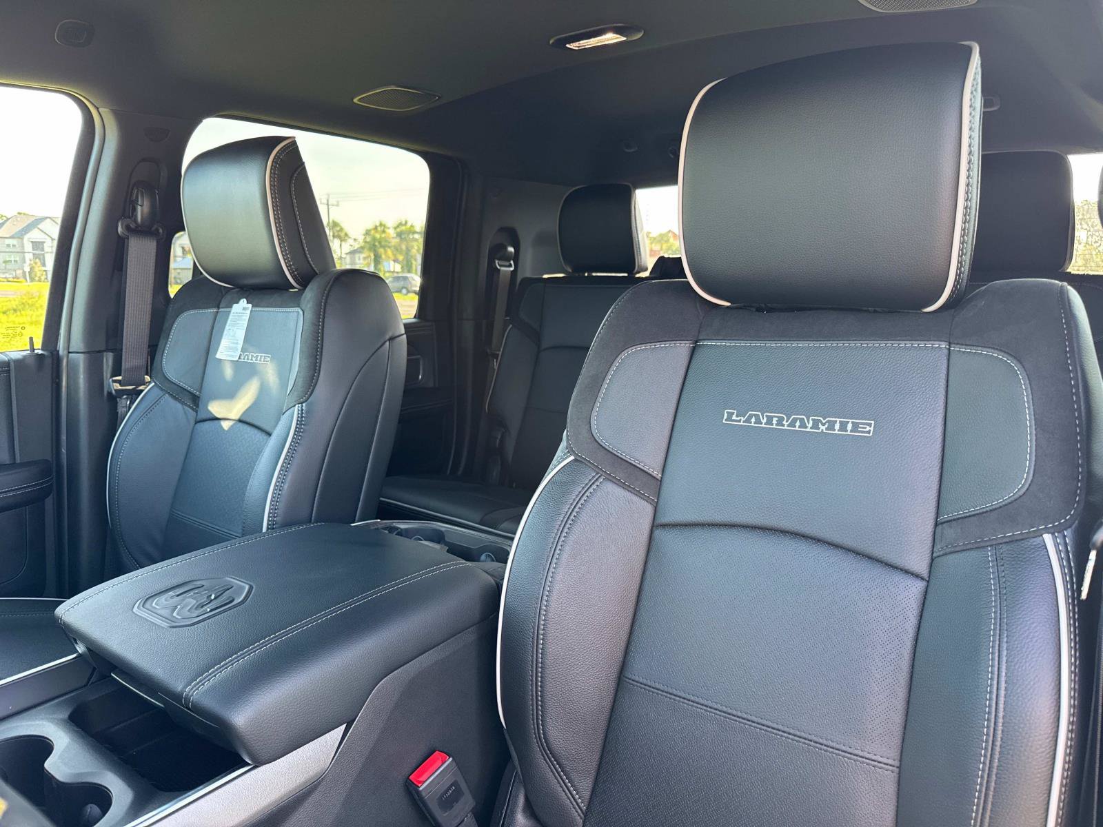 New 2026 RAM 2500 Laramie AWD/4WD image 22