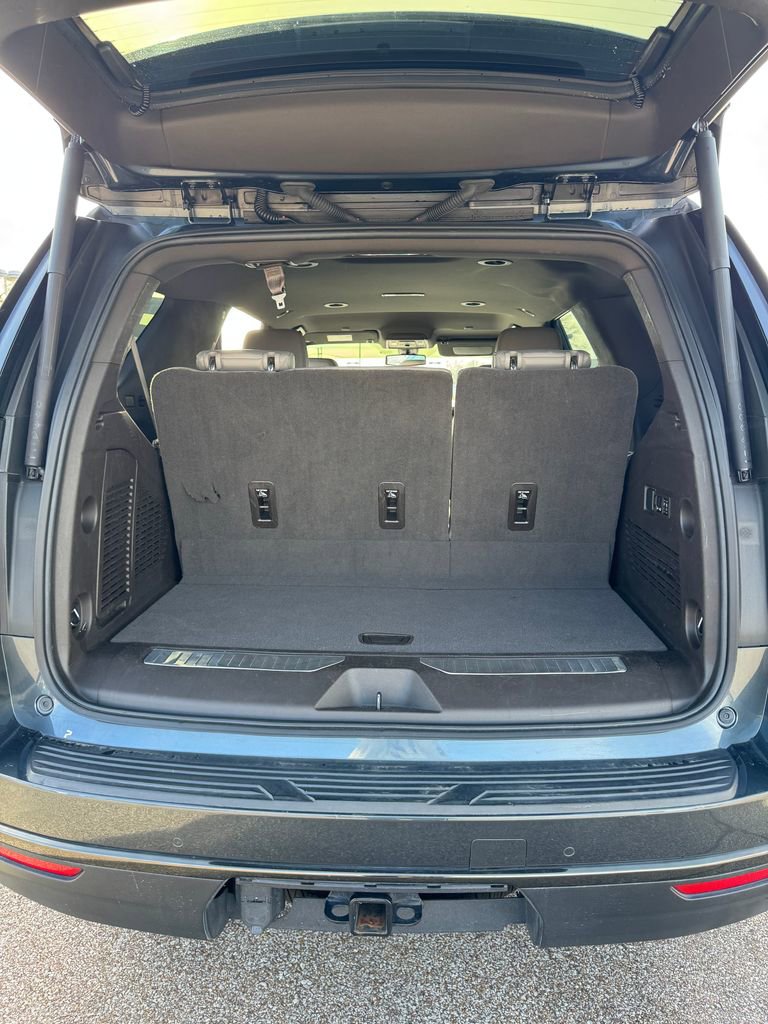 Used 2021 Chevrolet Tahoe Z71 w/ Z71 Off-Road Package image 39