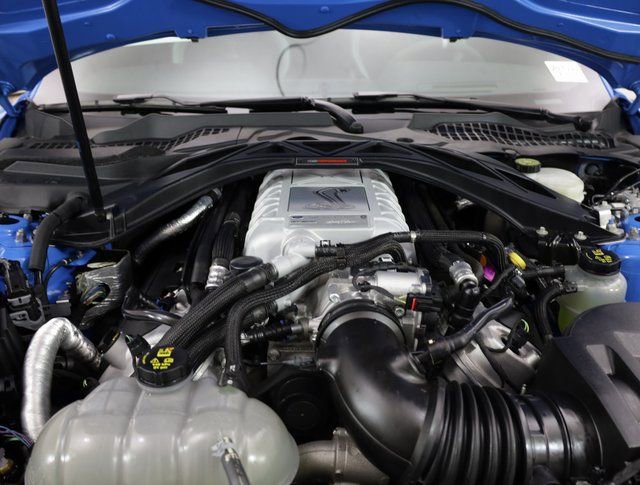 Used 2022 Ford Mustang Shelby GT500 w/ Carbon Fiber Track Pack image 4