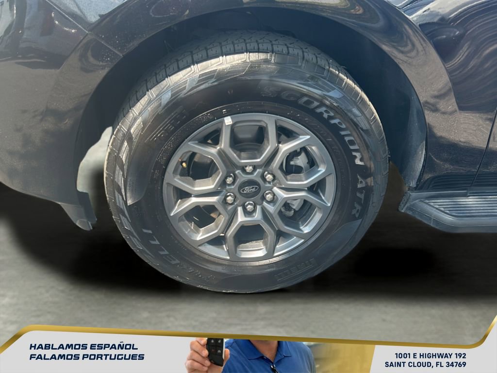 Used 2025 Ford Expedition Active image 10