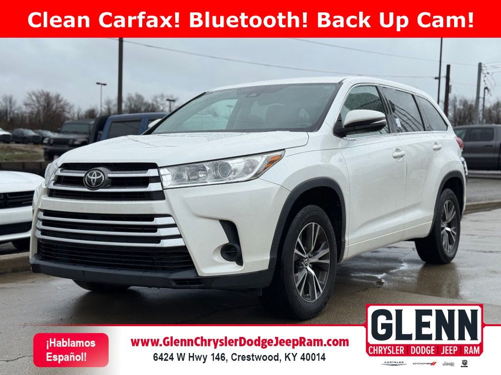 Used 2017 Toyota Highlander LE FWD image 1