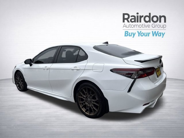 Used 2023 Toyota Camry SE FWD image 5