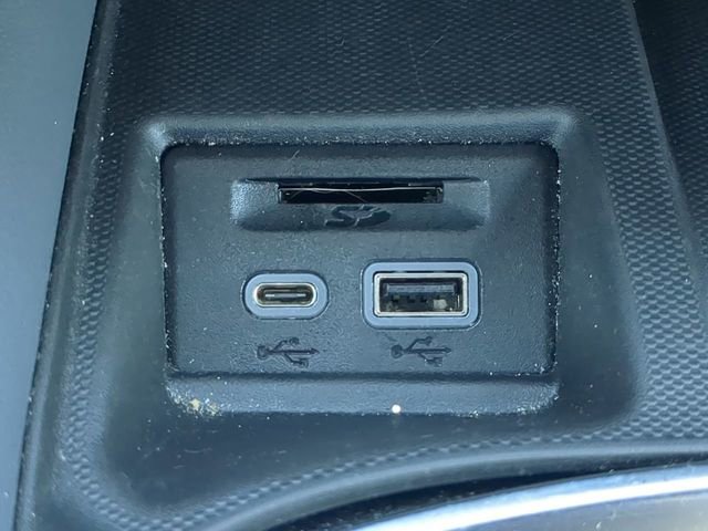 Used 2024 Buick Enclave Premium image 27