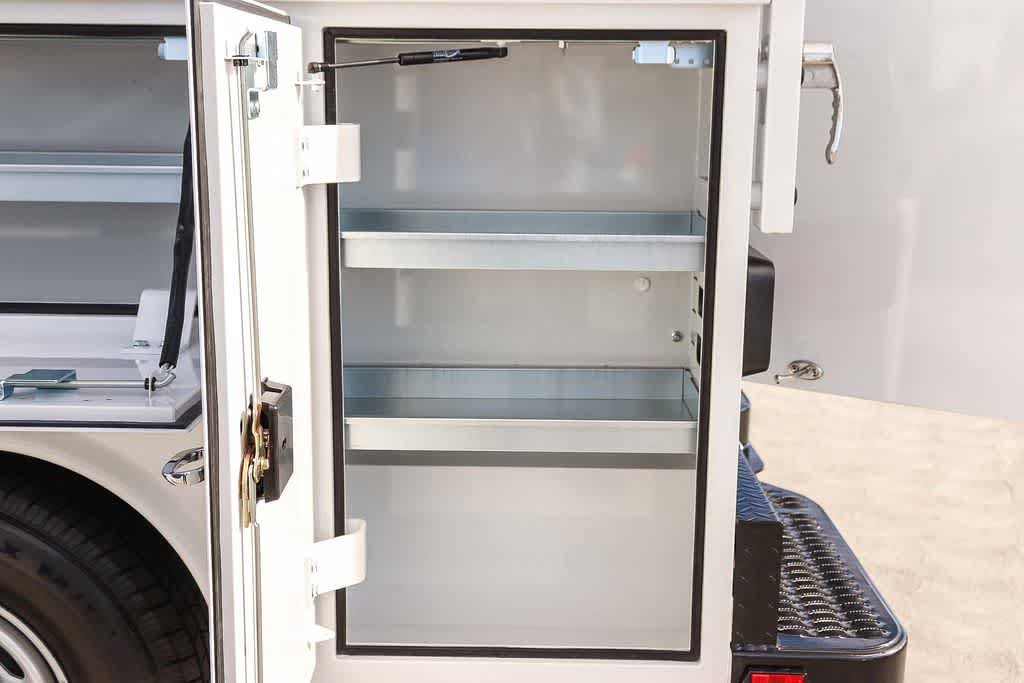 New 2026 Ford F250 XL w/ XL Chrome Package RWD image 29