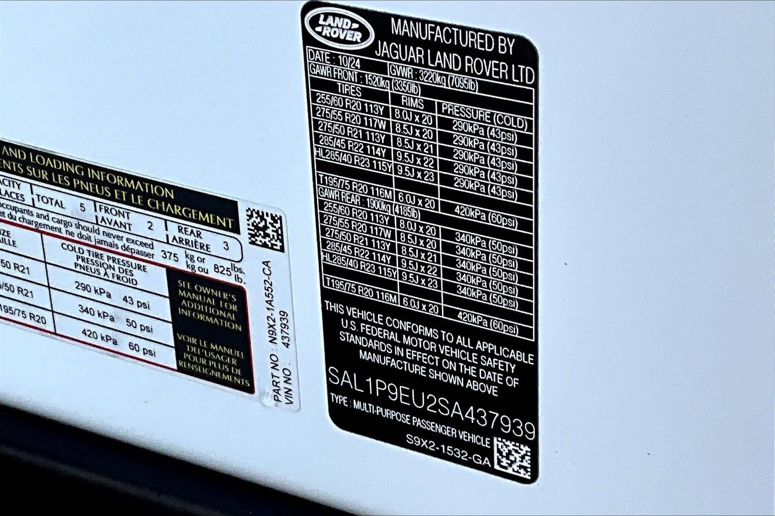 Used 2025 Land Rover Range Rover Sport SE image 34