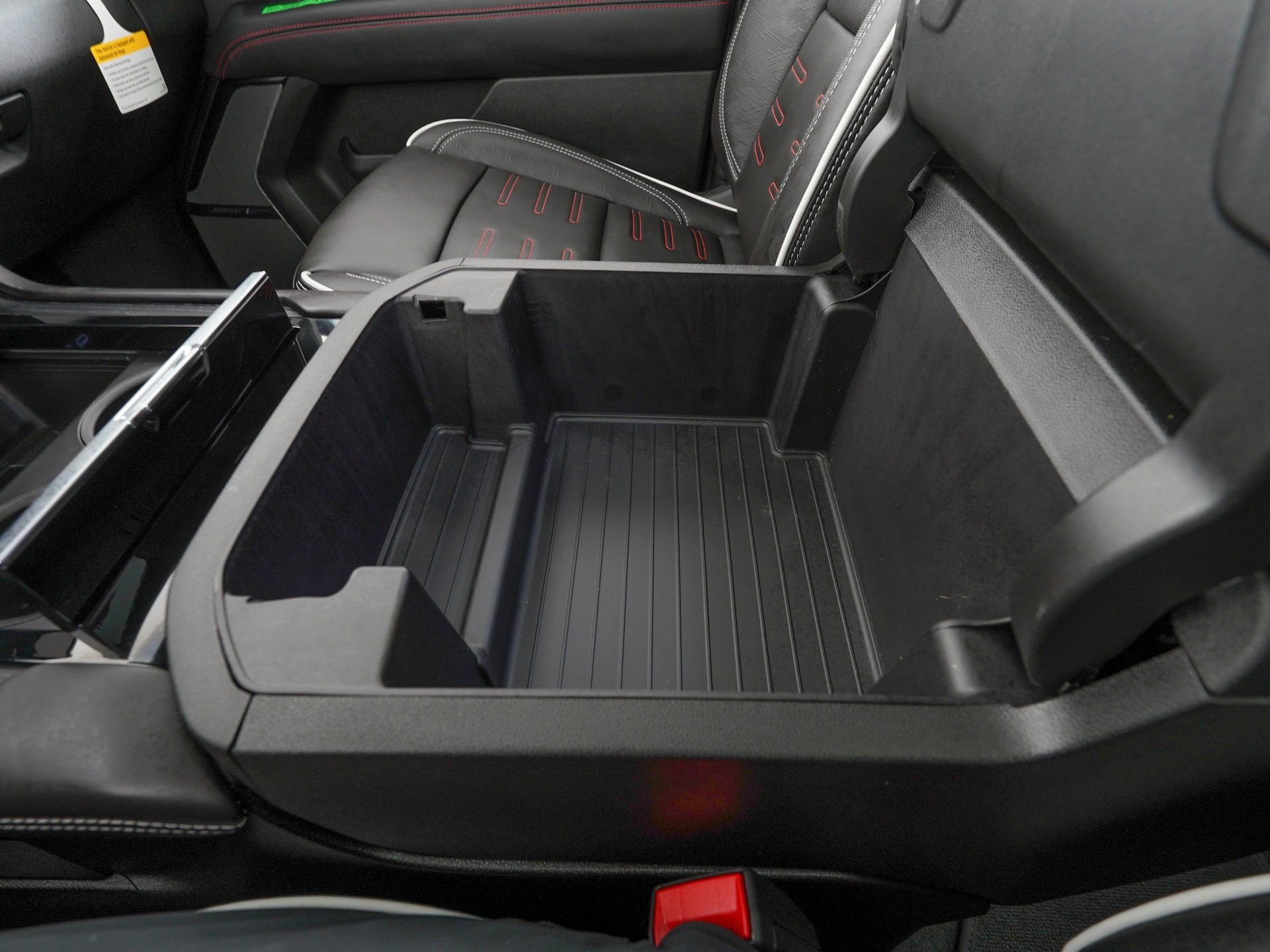 Used 2026 GMC Yukon XL AT4 Ultimate image 32