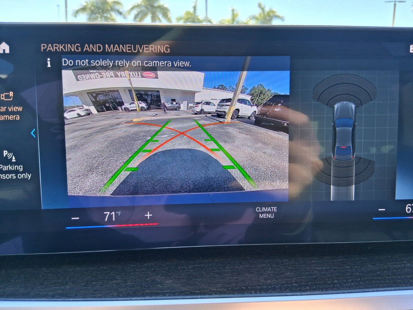 Certified 2023 BMW 330e xDrive w/ Premium Package image 24