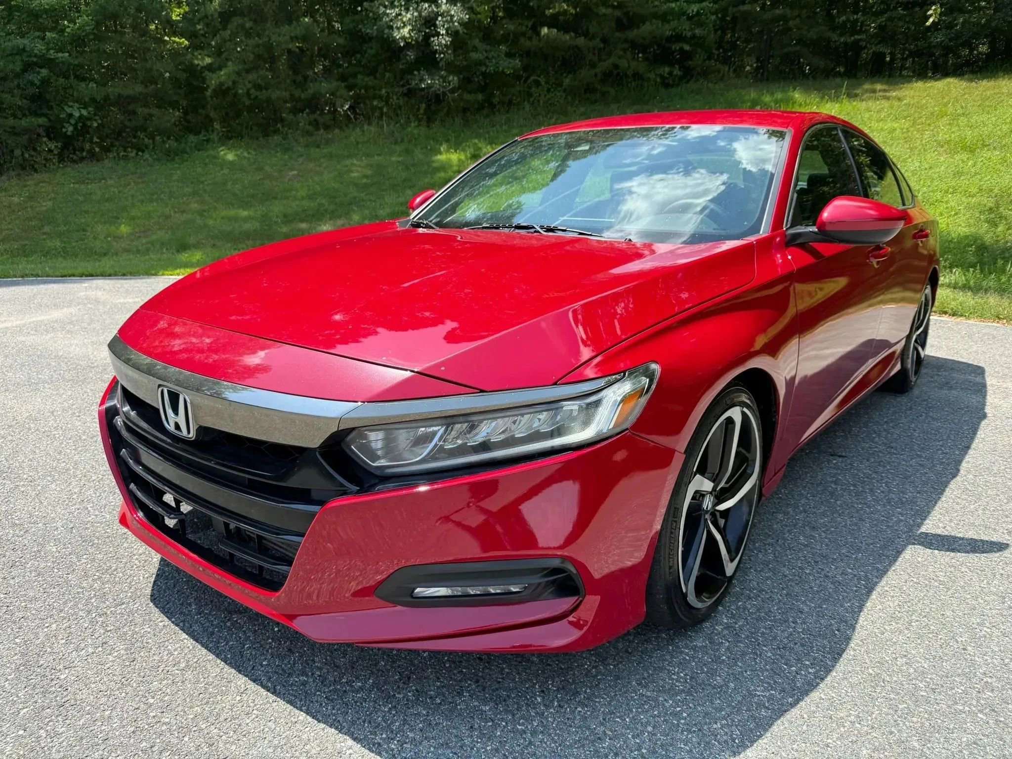 Used 2018 Honda Accord Sport image 1