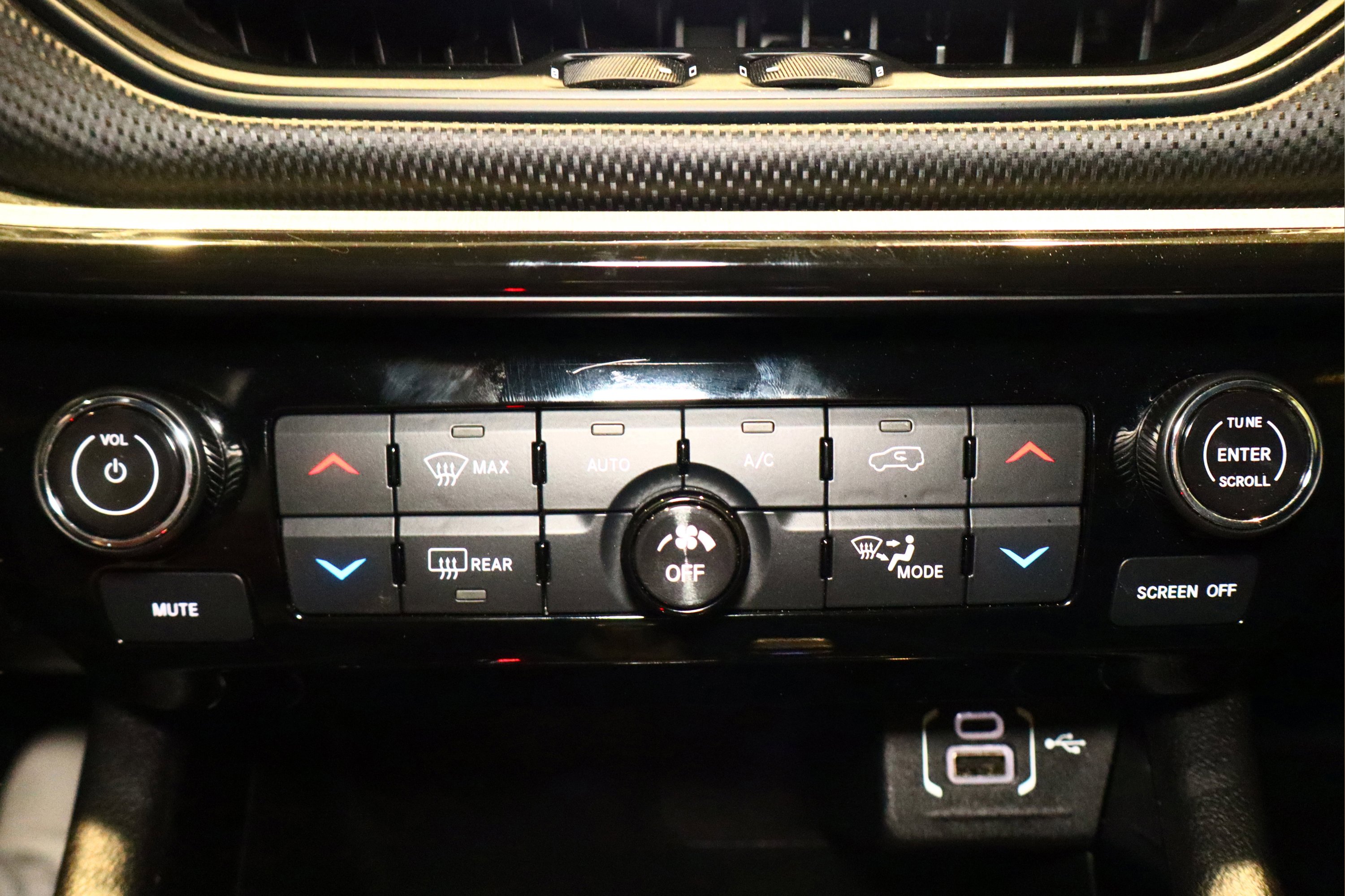 Used 2023 Jeep Compass Trailhawk w/ Trailhawk Elite Group image 24