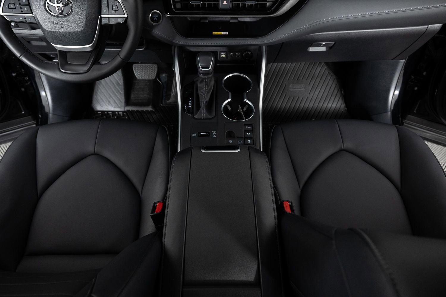 Used 2024 Toyota Highlander XLE image 44