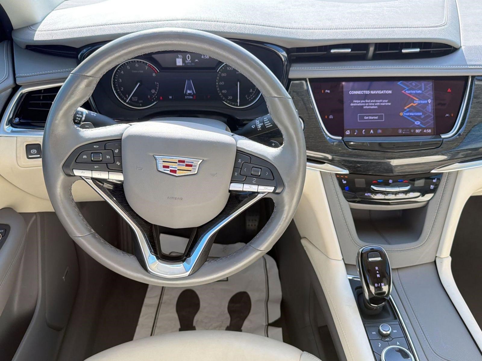 Used 2023 Cadillac XT6 Premium Luxury image 25