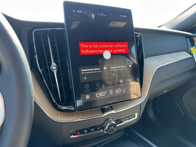 New 2026 Volvo XC60 B5 Plus w/ Protection Package Premier image 16