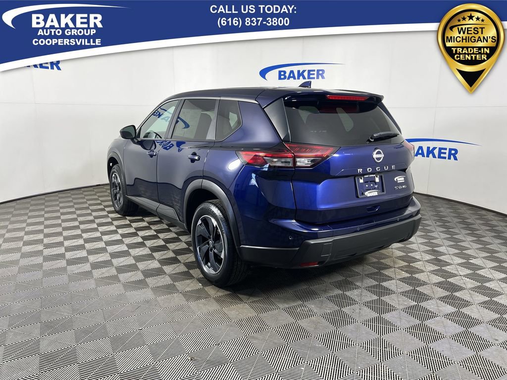 Used 2024 Nissan Rogue SV image 7