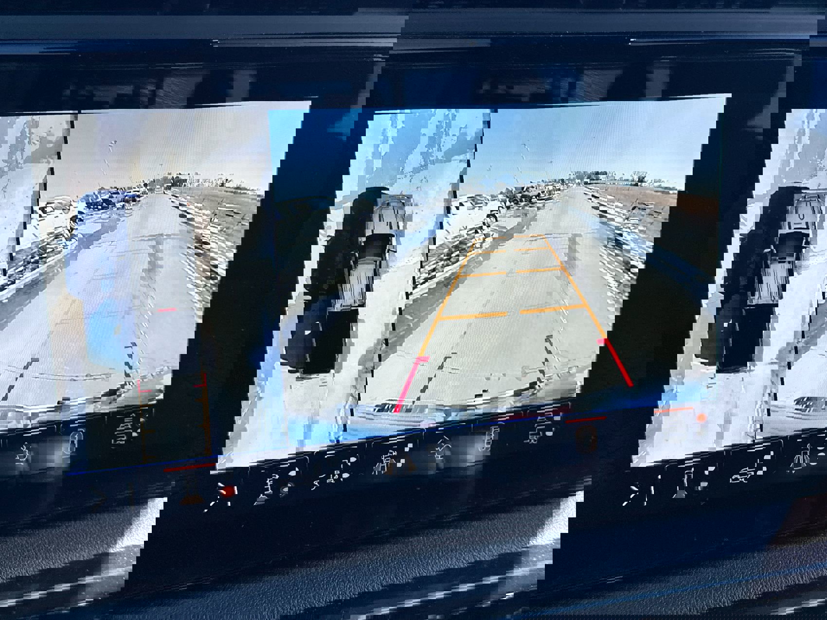 Used 2025 GMC Sierra 3500 AT4 w/ AT4 Preferred Package image 17