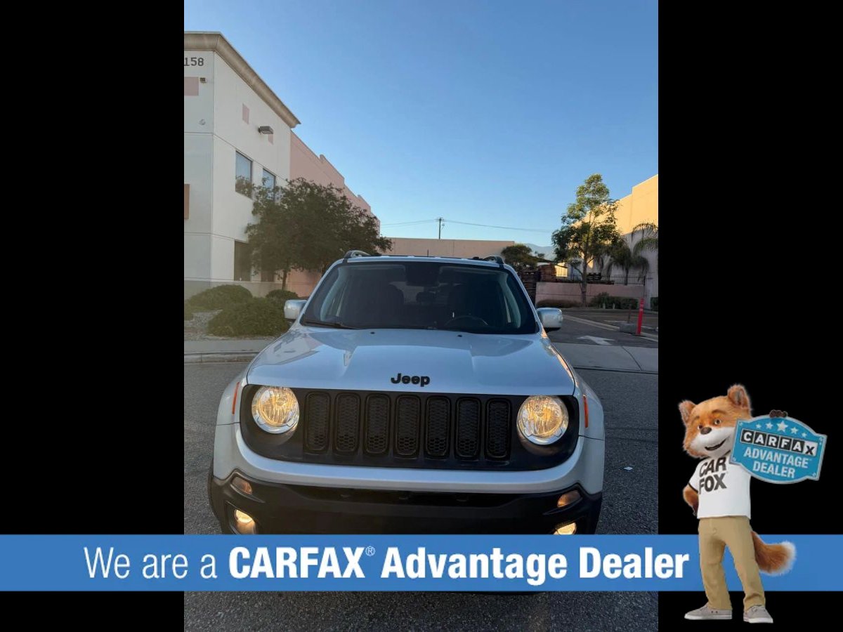 Used 2018 Jeep Renegade Altitude FWD image 3