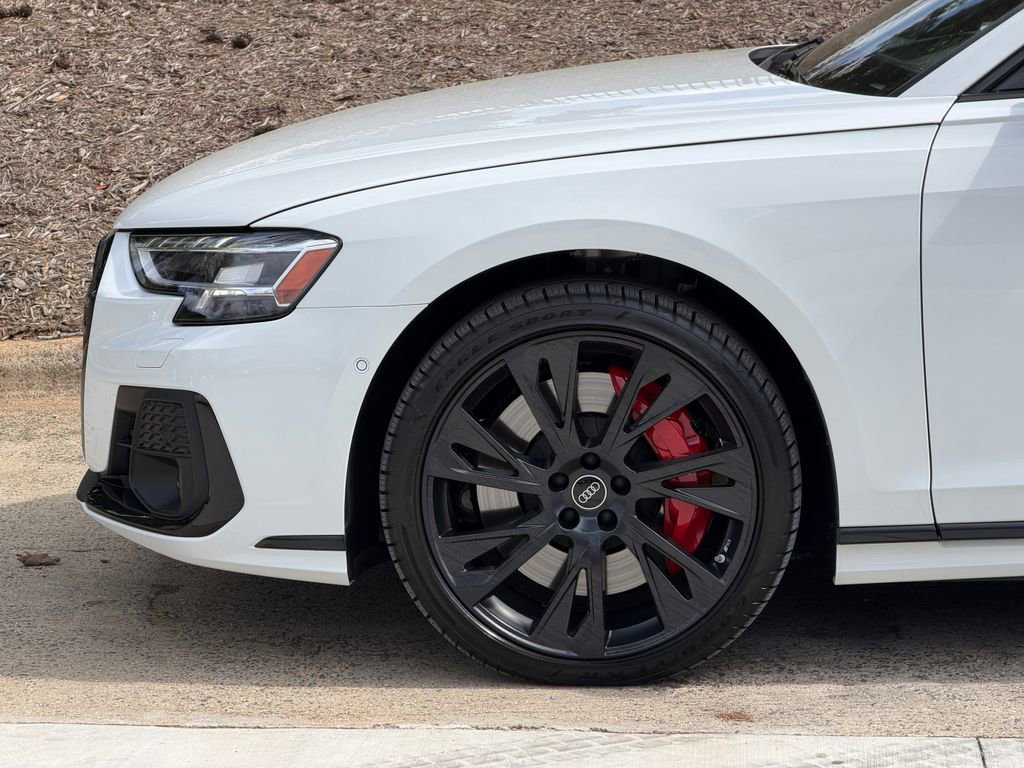 Used 2025 Audi S8 image 10