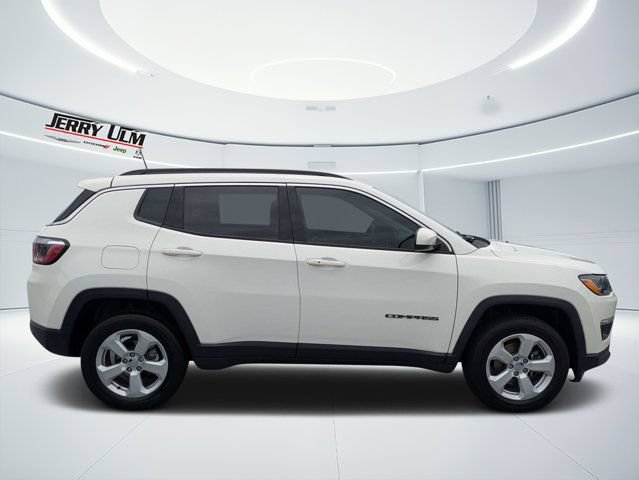 Certified 2019 Jeep Compass Latitude w/ Popular Equipment Group AWD/4WD image 2