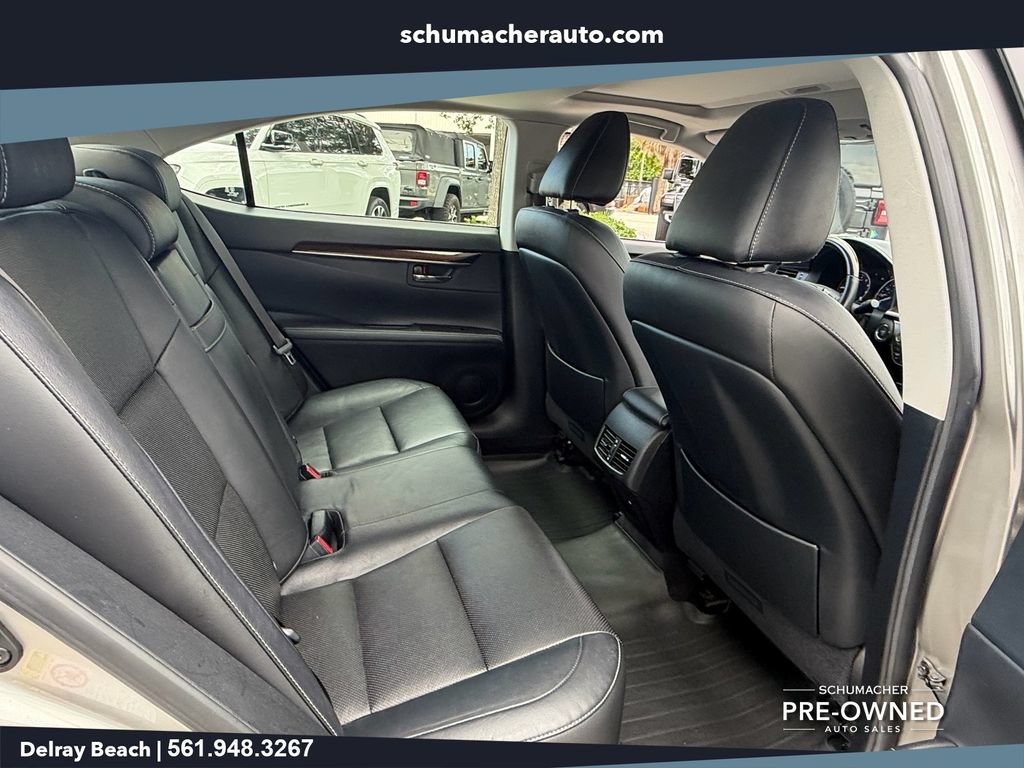 Used 2015 Lexus ES 350 w/ Luxury Package FWD image 16