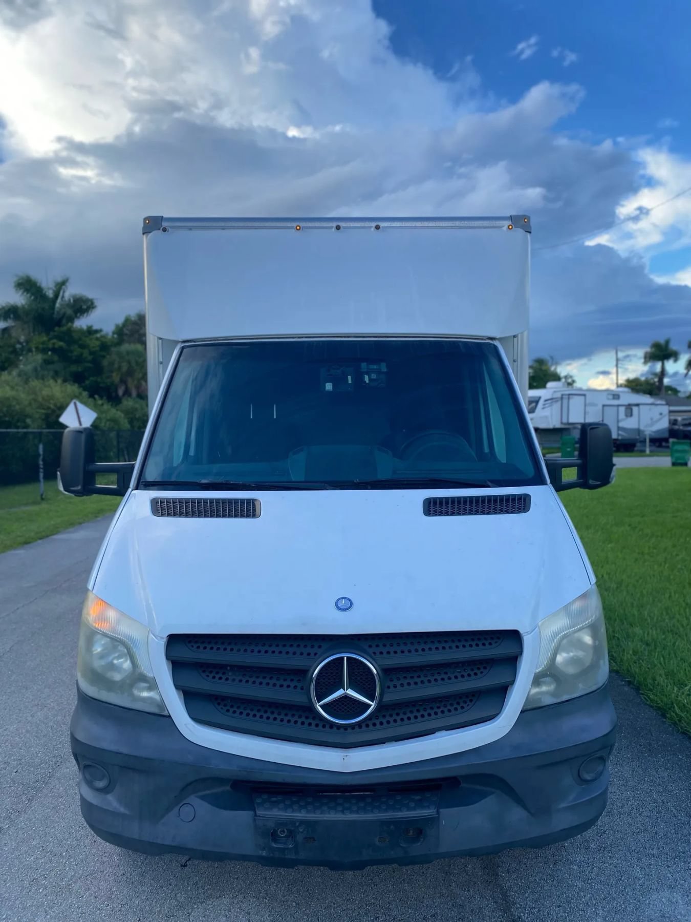 Used 2014 Mercedes-Benz Sprinter 3500 image 3