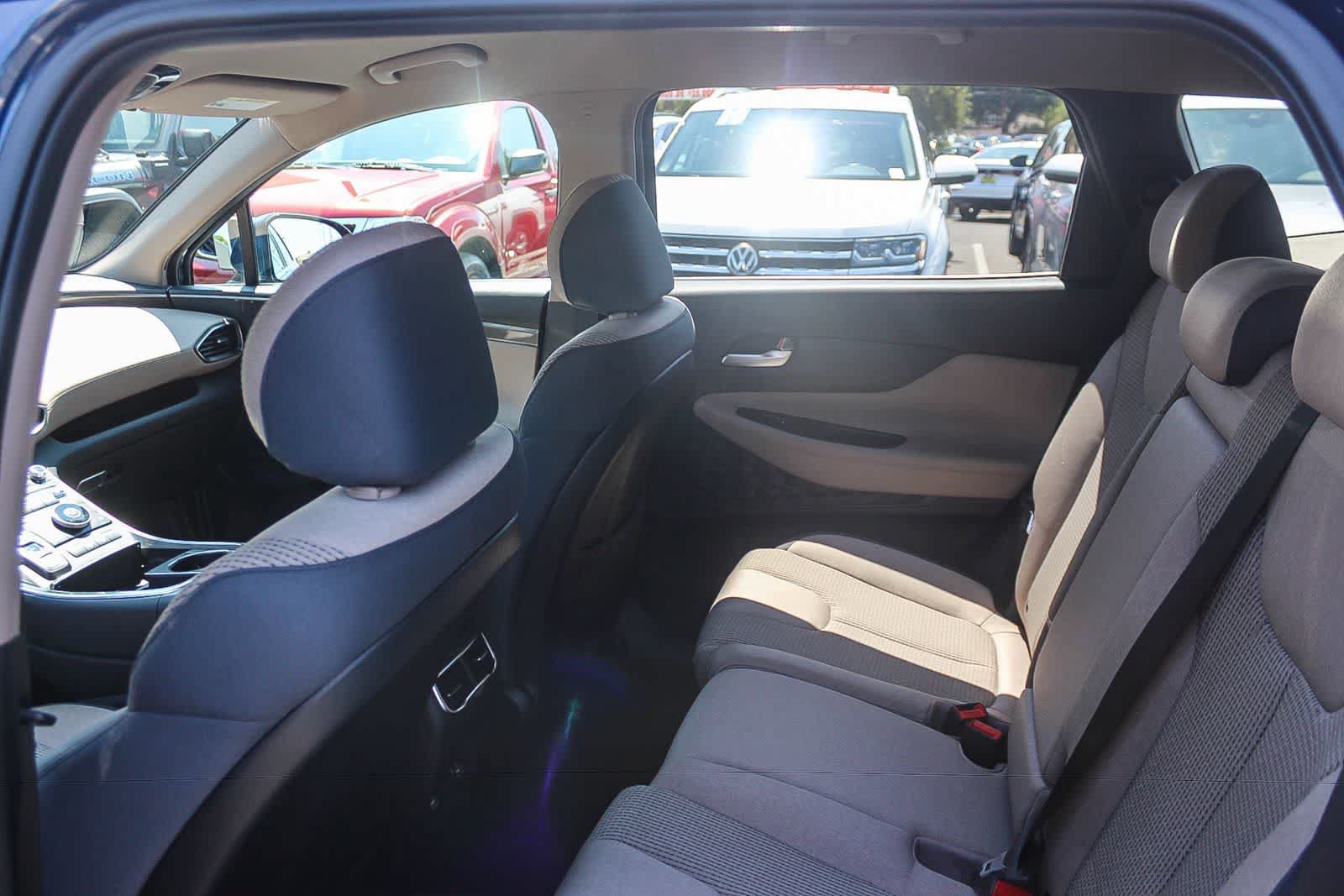 Certified 2023 Hyundai Santa Fe SEL w/ Cargo Package FWD image 23