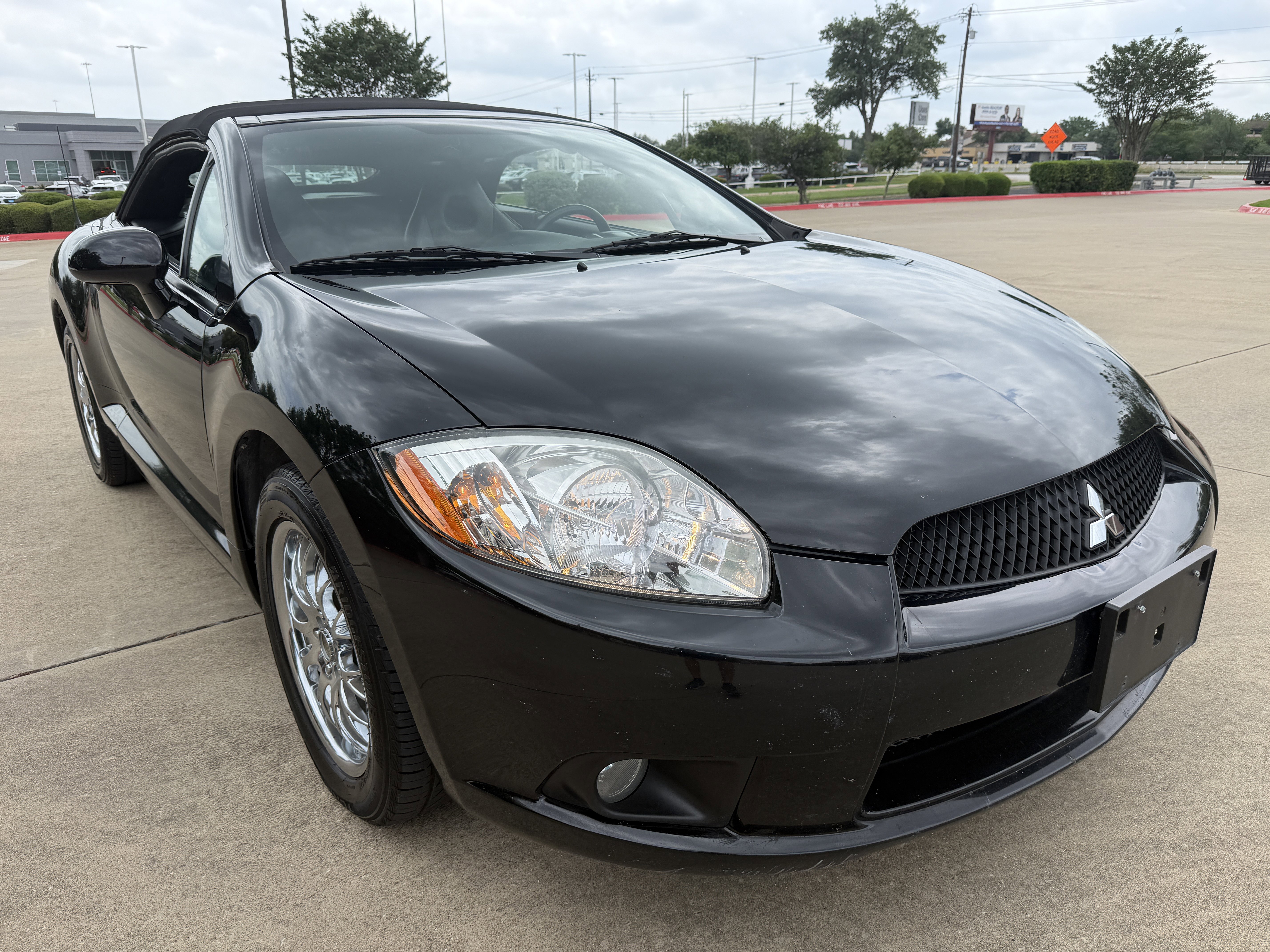 Used 2009 Mitsubishi Eclipse GS image 1