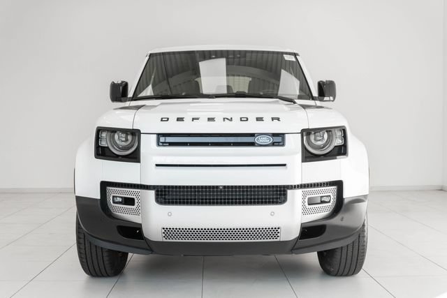 Used 2025 Land Rover Defender 110 S AWD/4WD image 31