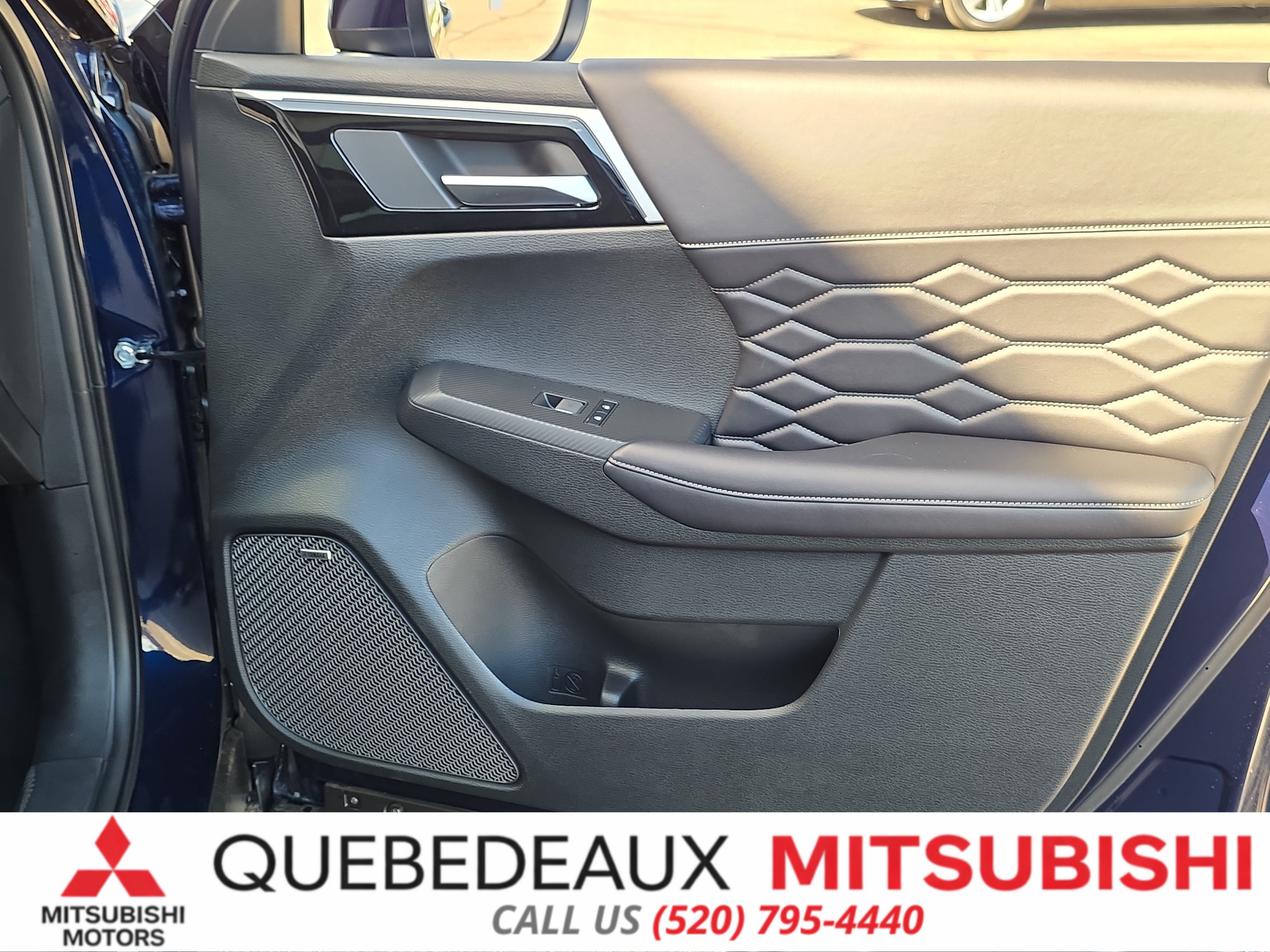 New 2026 Mitsubishi Outlander SEL FWD image 32