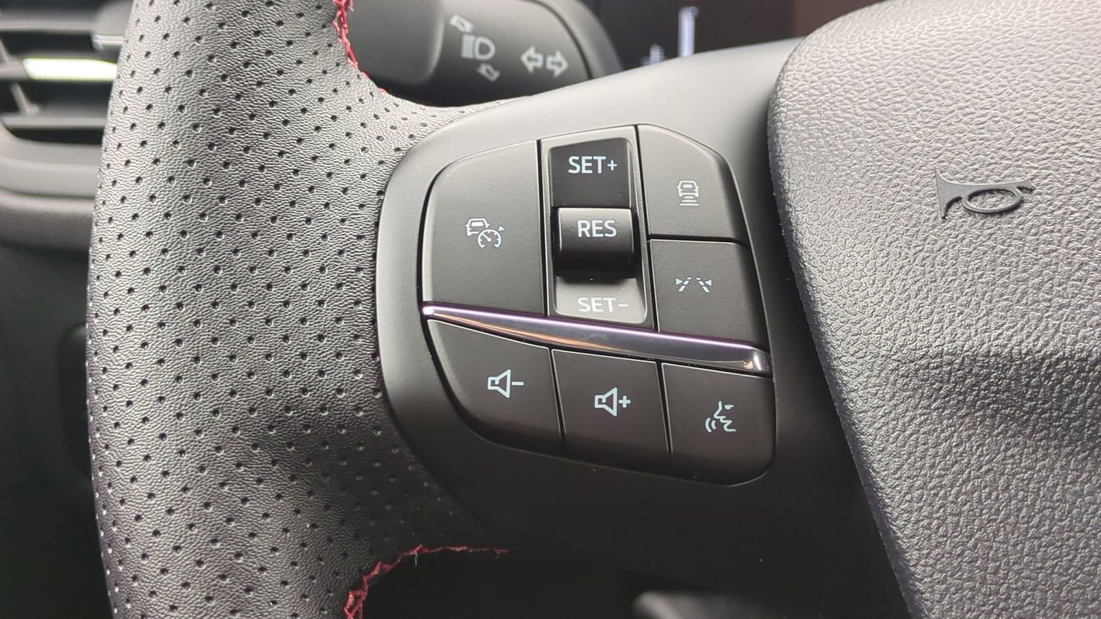 New 2026 Ford Escape ST-Line Select w/ Tech Pack #1 image 20