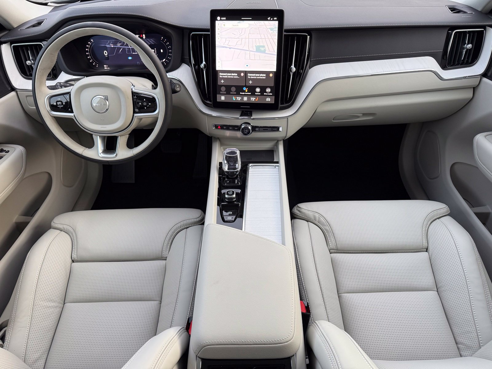 New 2026 Volvo XC60 B5 Ultra w/ Protection Package Premier AWD/4WD image 20