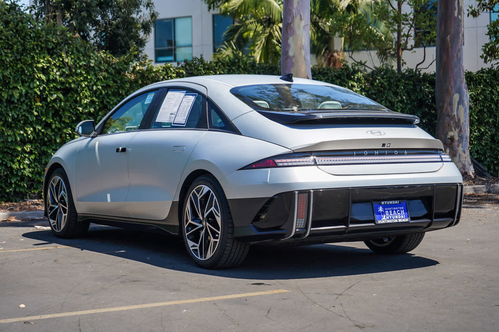 Used 2023 Hyundai Ioniq 6 Limited w/ Cargo Package RWD image 4