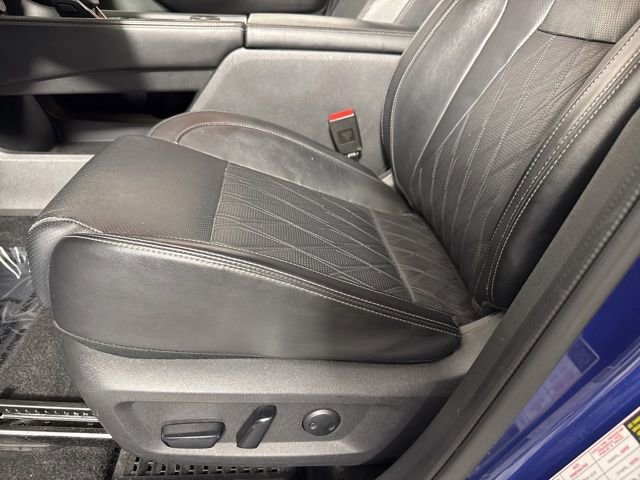 Used 2023 Nissan Rogue Platinum w/ Platinum Premium Package image 17